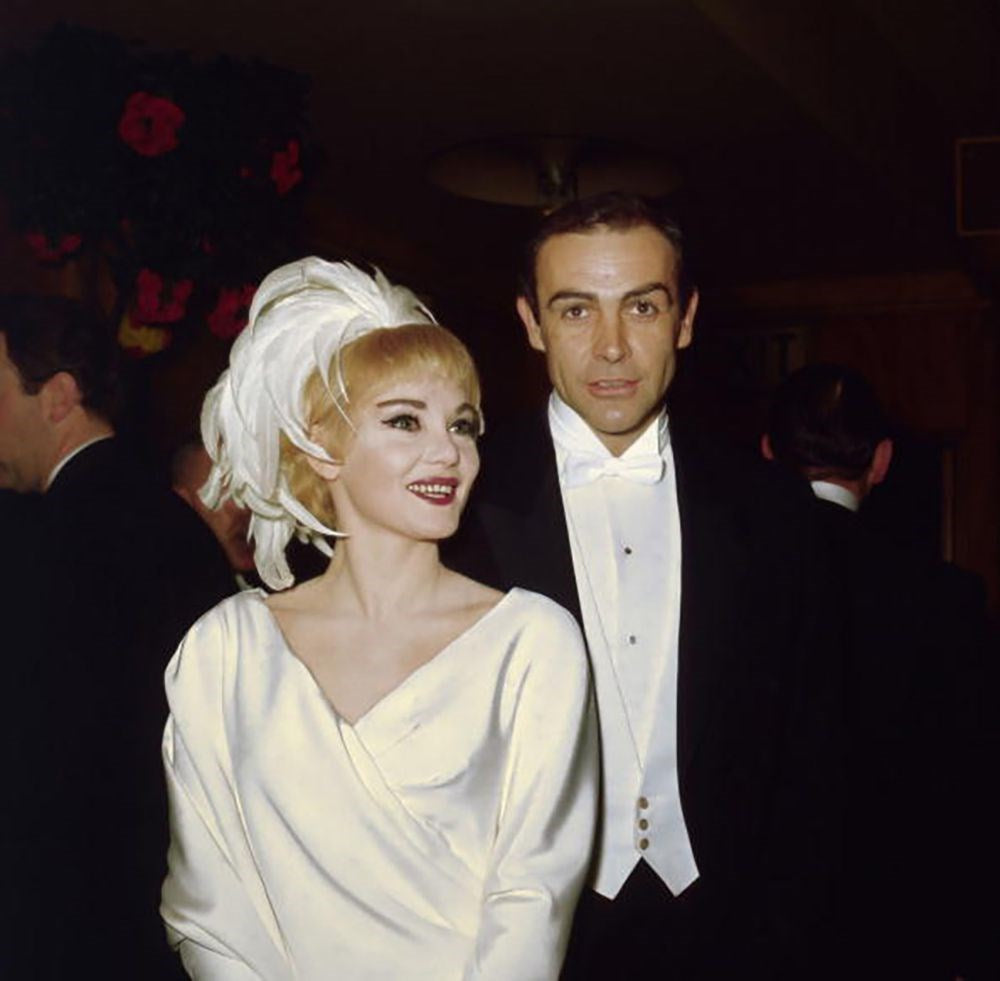 Wall Art Viewer Frames Render