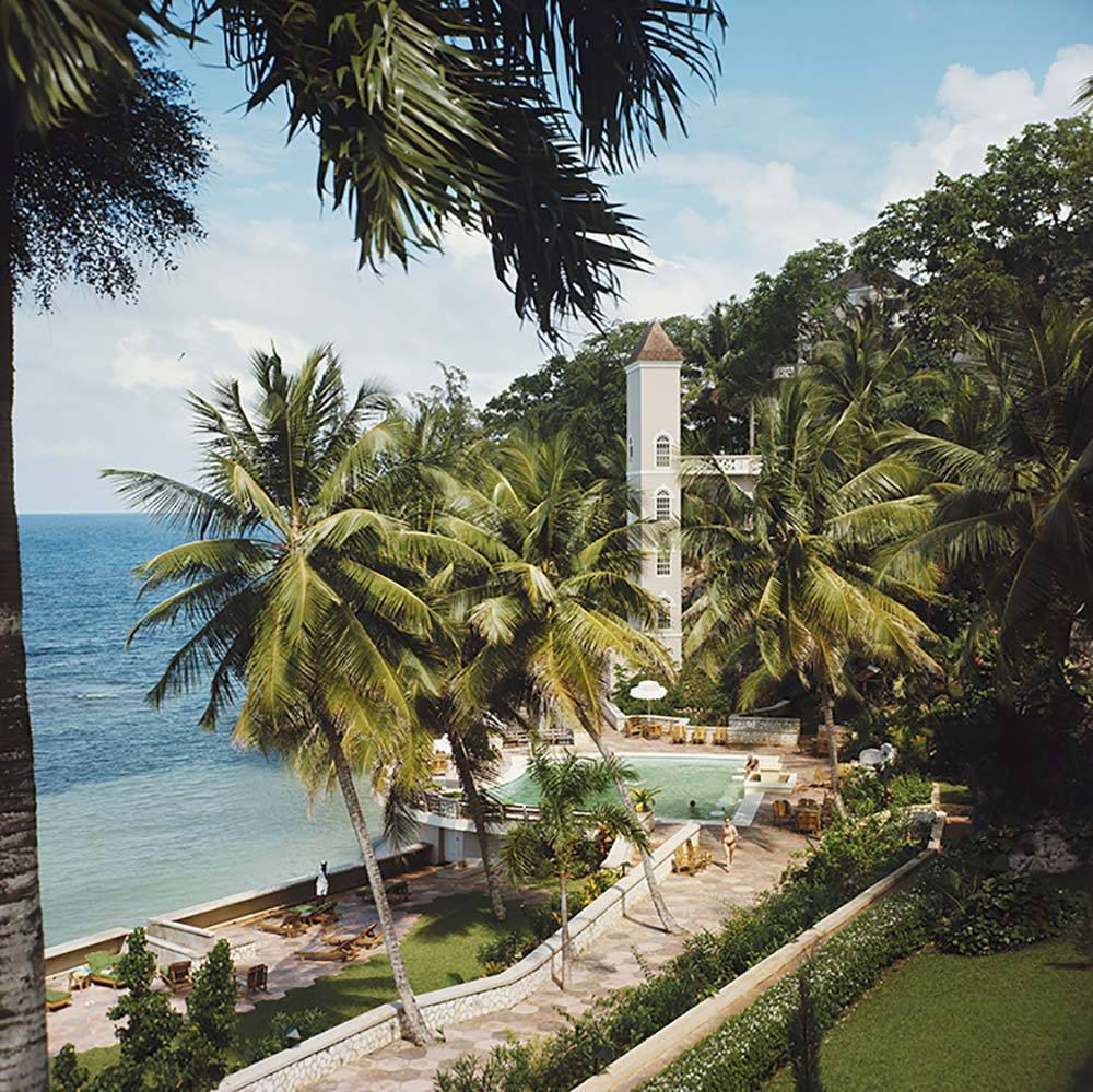 Bahamanian Hotel by Slim Aarons - FINEPRINT co