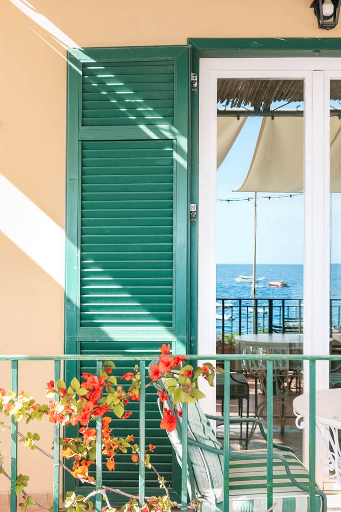 Wall Art Viewer Frames Render