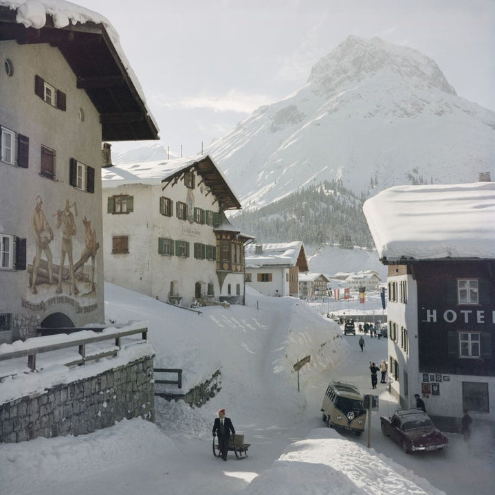 Hotel Krone by Slim Aarons - FINEPRINT co